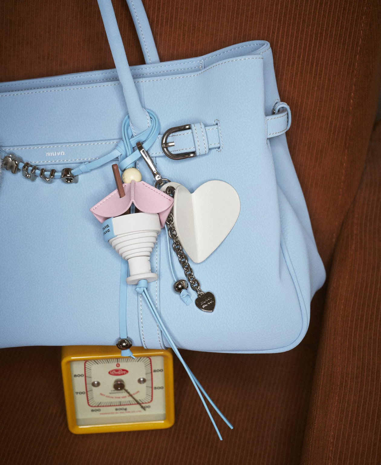 Why Your Handbag Should Be More Than an Accessory
