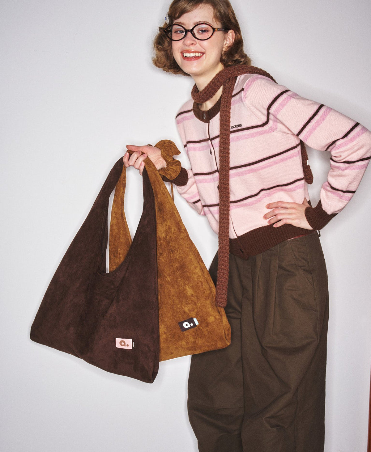 Happy Puff Bag · Caramel Brown