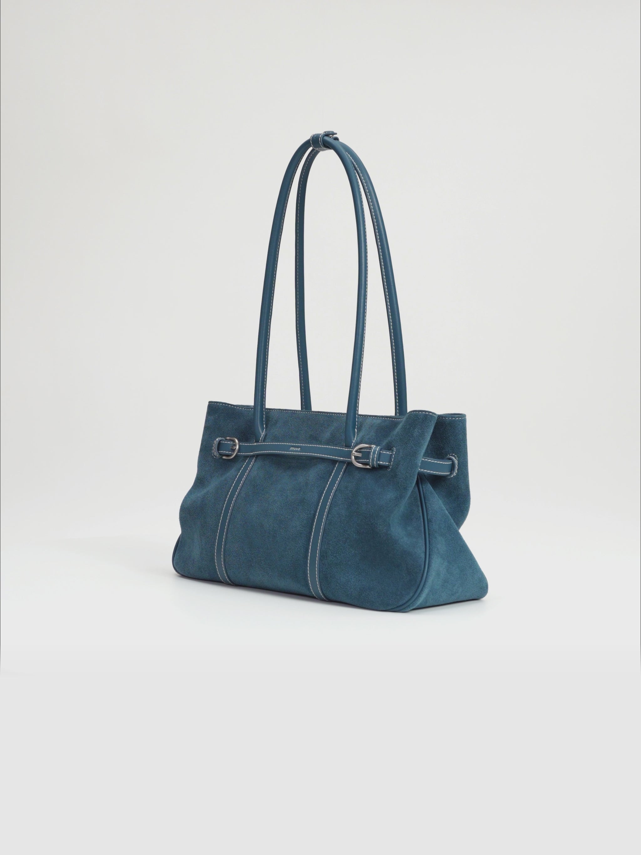 Hopscotch Tales Garden Tote Bag · Suede video