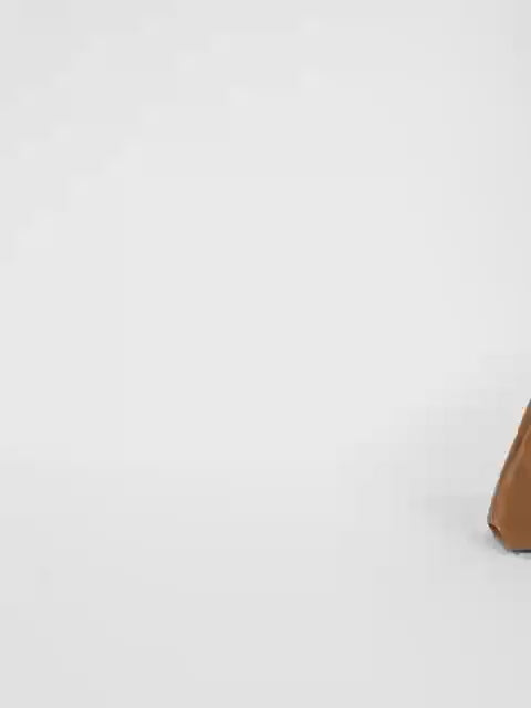 Roly-Poly Triangle Onigiri Bag in Fluffy video